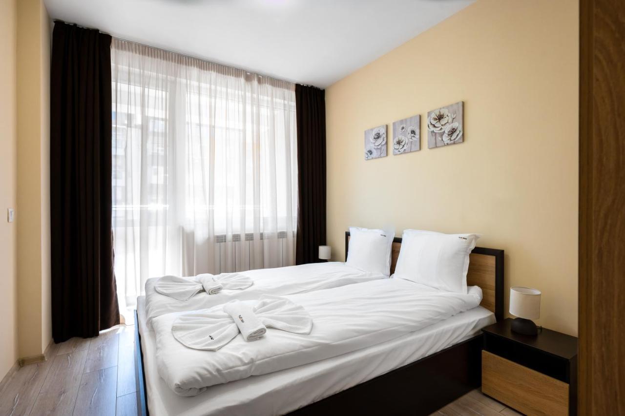 Nomad Haven: 1bd Flat With Balcony & Desk * Sofia